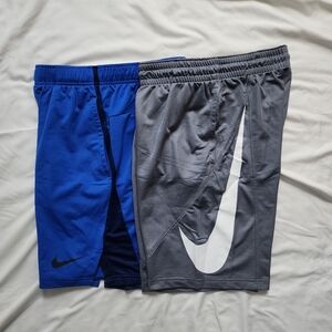 Bundle of Mens Nike Athletic Workout Shorts - Size Small